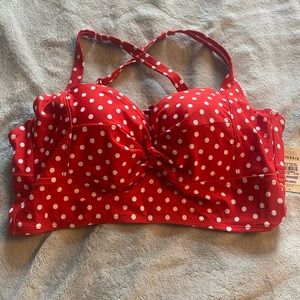 BNWT Torrid swimwear top size 0